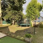 Hébergement de vacances Caprice à Avec Piscine Chauffée *
