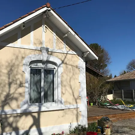 בית נופש Caprice A Avec Piscine Chauffee