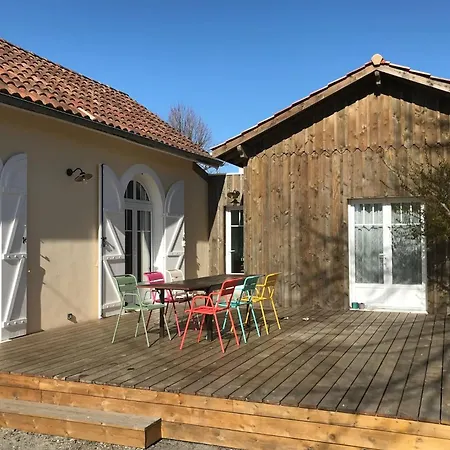 בית נופש Caprice A Avec Piscine Chauffee