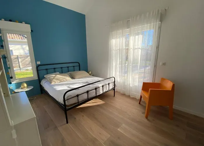 Caprice à Avec Piscine Chauffée Hébergement de vacances